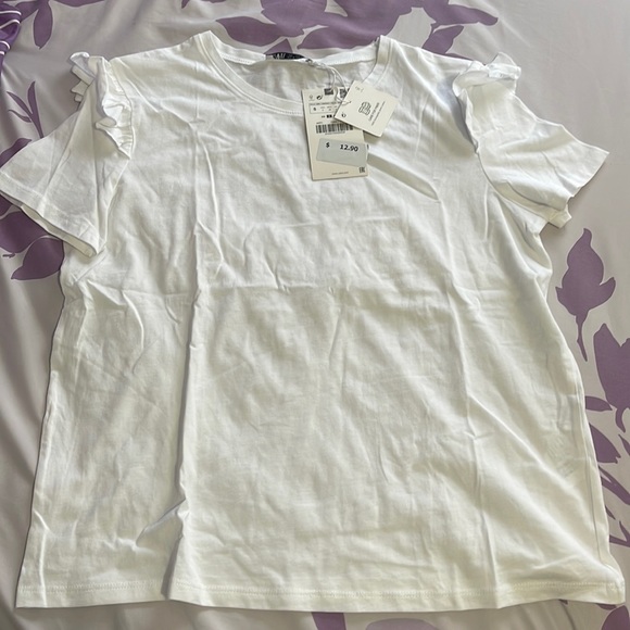 Zara white shoulder ruffle T-shirt